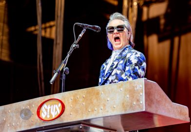 Interview: Styx’s Lawrence Gowan Talks About Blues Hockey, Song Structure, AI and More Ahead of their Show Monday