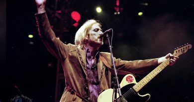 FROM THE VAULT: OTD 30 Years Ago – Tom Petty Put Music Front and Center At Riverport (6-2-1995)