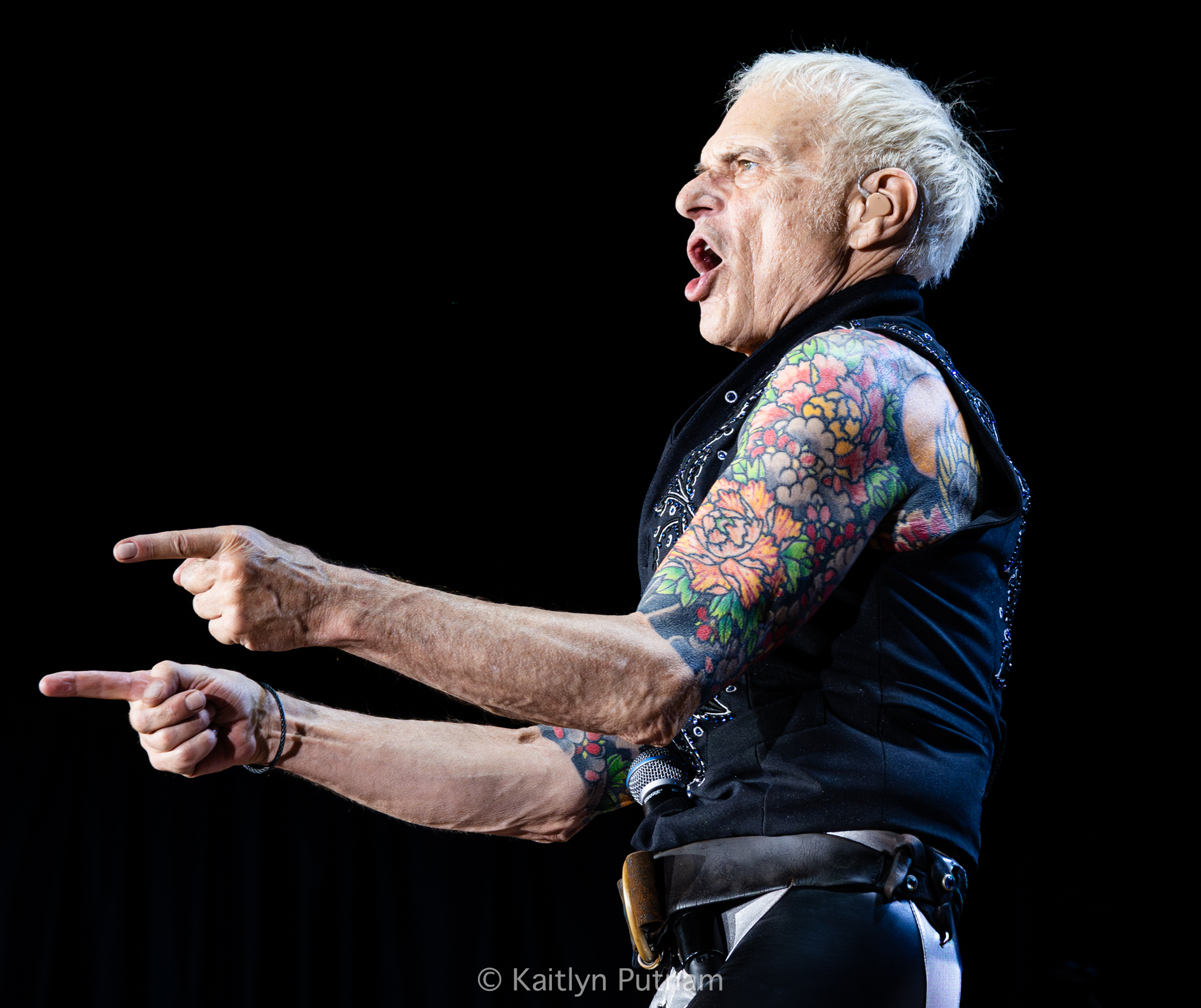 Former Van Halen Vocalist David Lee Roth Brought the Spirit of the