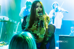 Sloppy Jane sings to fans